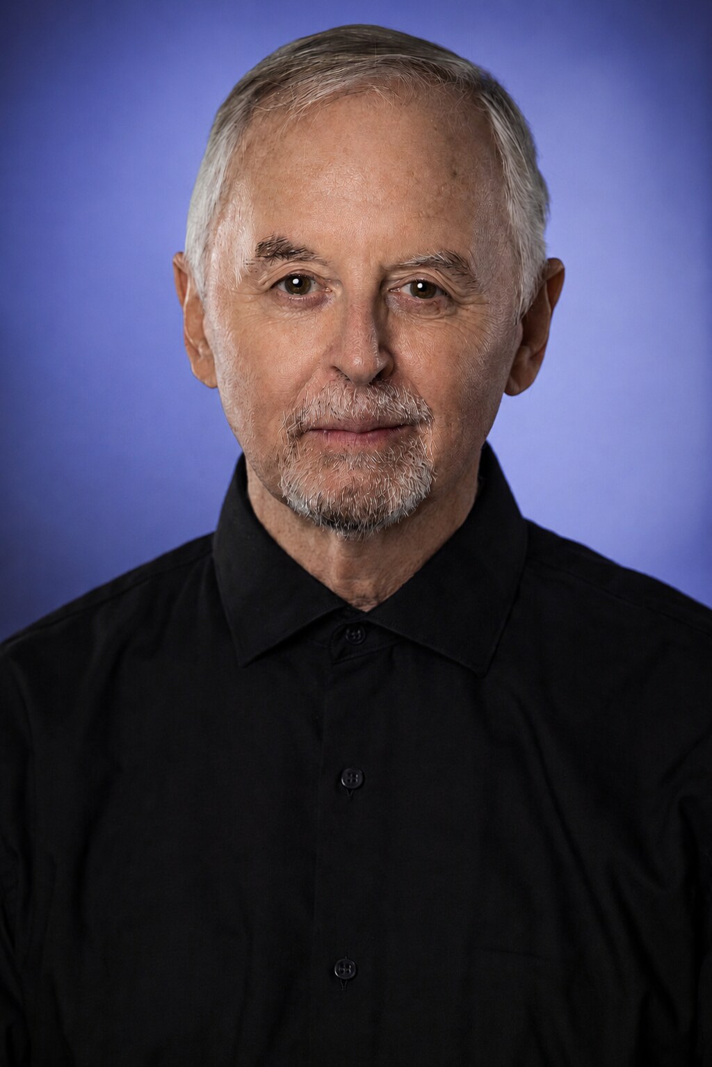 Ed Connolly clean studio headshot